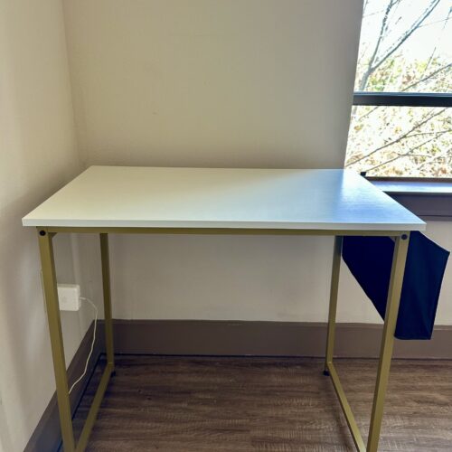 IMG_2151 Office Desk, white