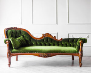 How to price antique furniture