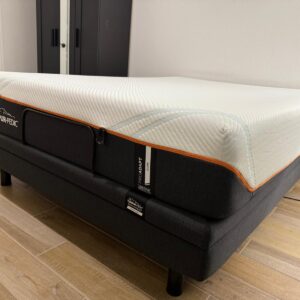 Tempur-Pedic ProAdapt Firm Mattress + Ergo Smart Base – Excellent Condition!