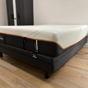 Tempur-Pedic ProAdapt Firm Mattress + Ergo Smart Base – Excellent Condition!