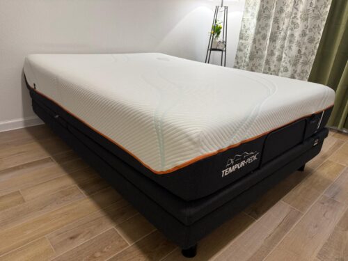 Tempur-Pedic ProAdapt Firm Mattress + Ergo Smart Base – Excellent Condition!