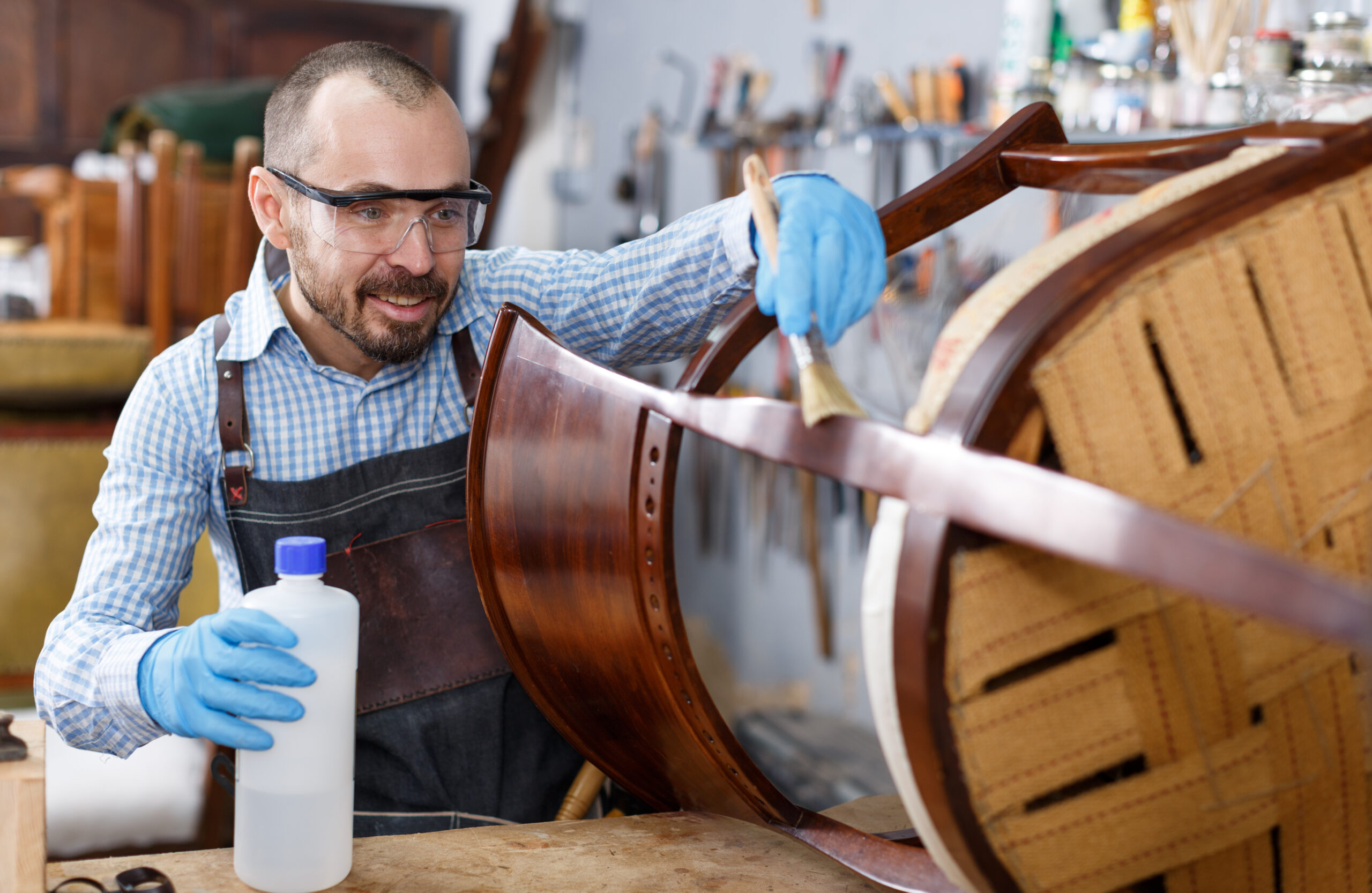 Upcycling furniture: save cash, cut waste, earn 85 % on Asherfield