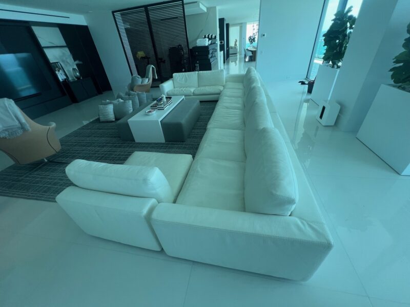 Rivolta e la Pelle, White leather 9 seater Sectional Sofa