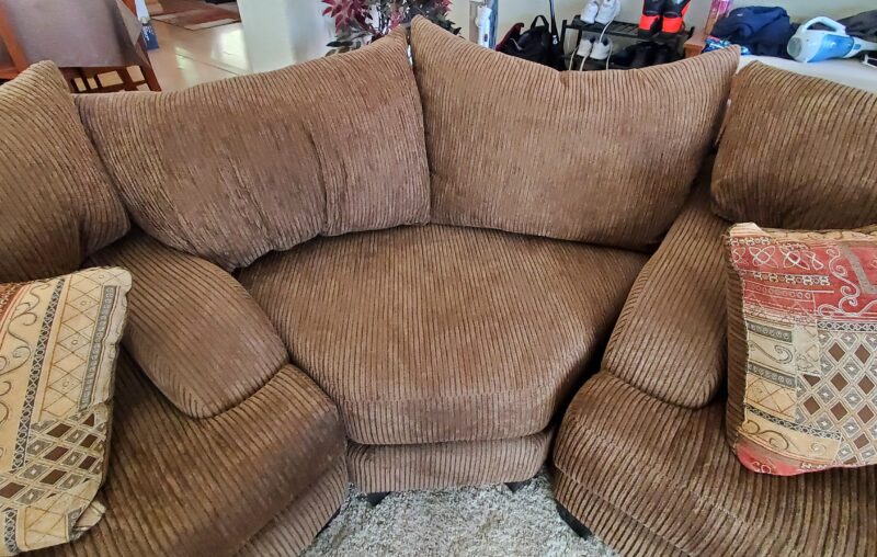 Beautiful Sectional Couch 