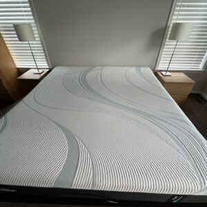 Mattress Tempur Pedic Adapt 11” middle firm. Like new, 6 months old.