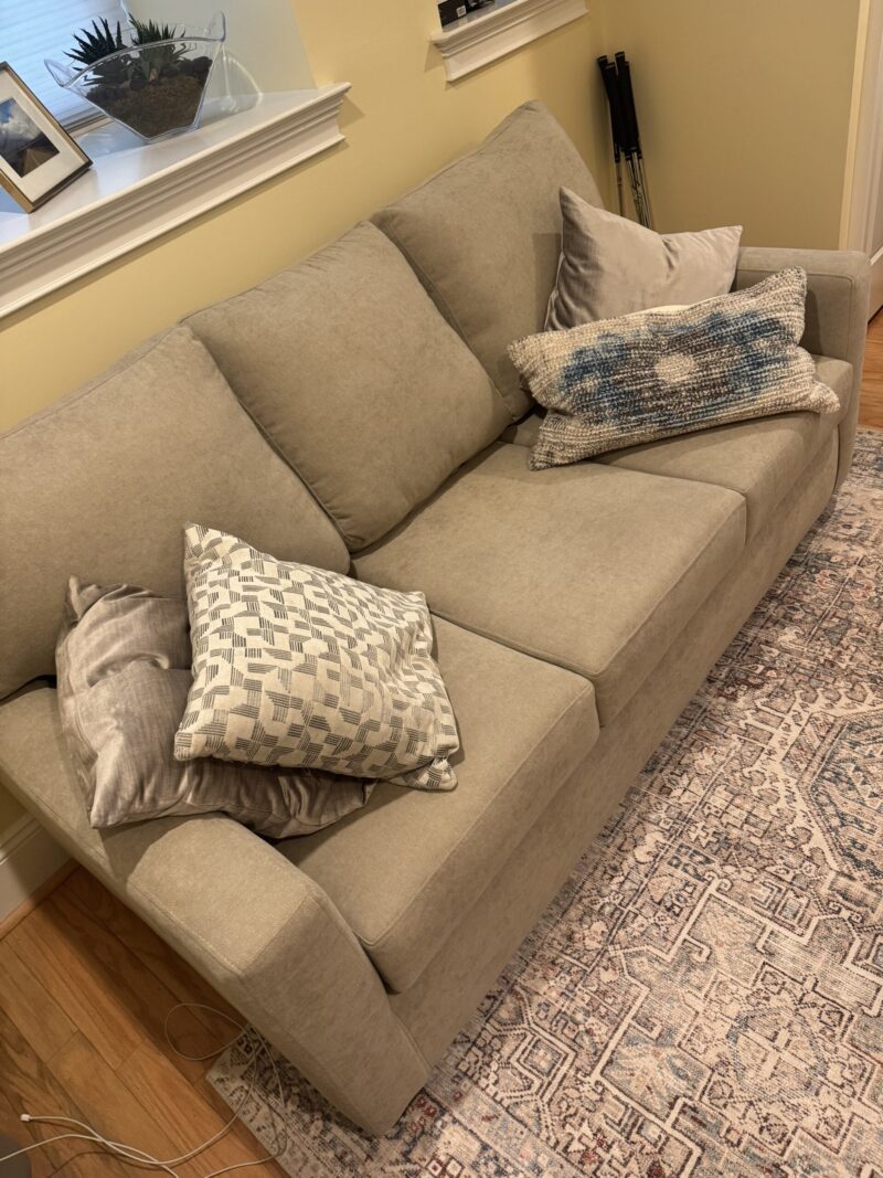 IMG_6562 Like New - Ashley Furniture Pull Out Queen Sofa 80 inch