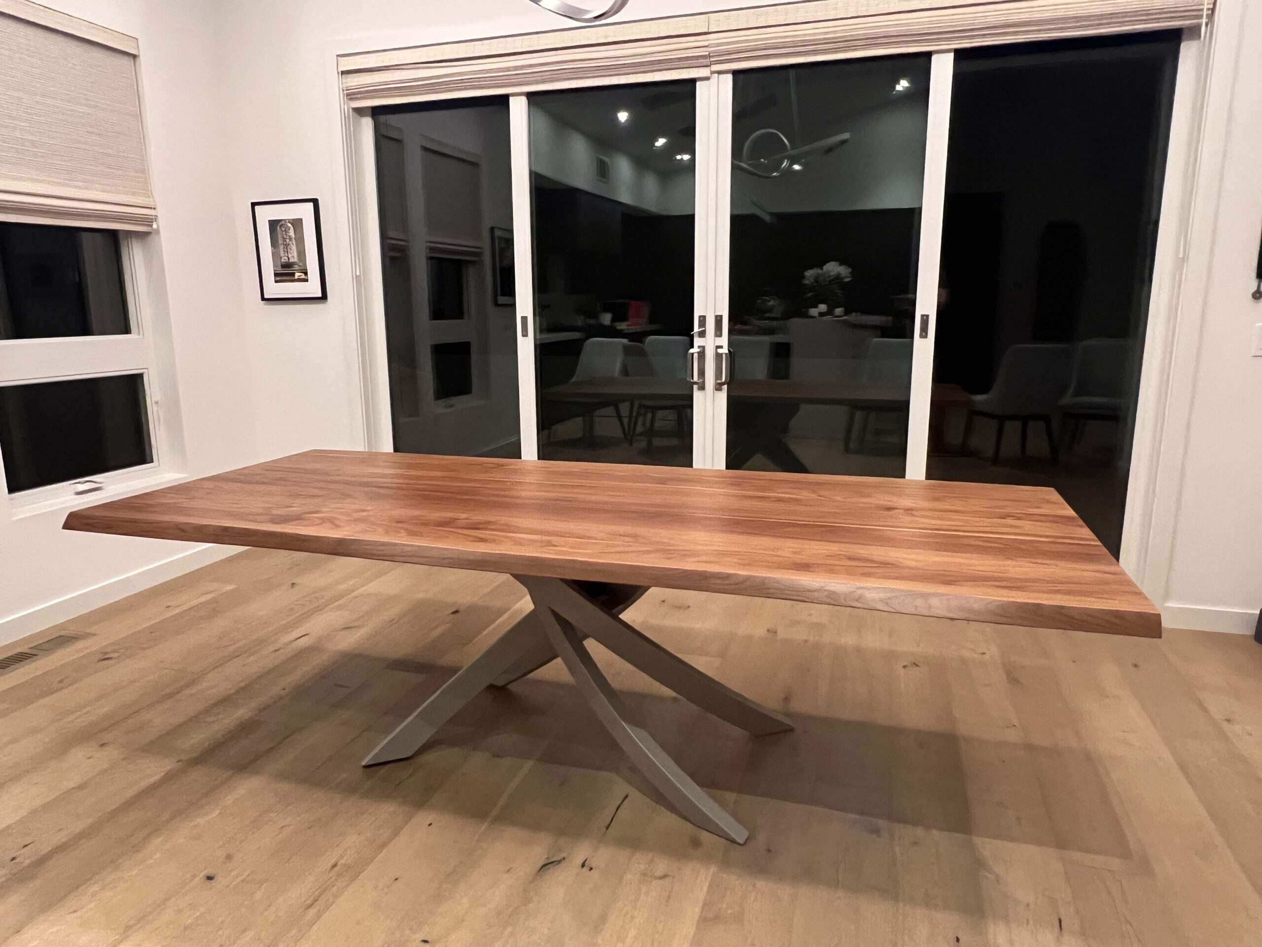 Sell used furniture Dallas with a modern living room setup