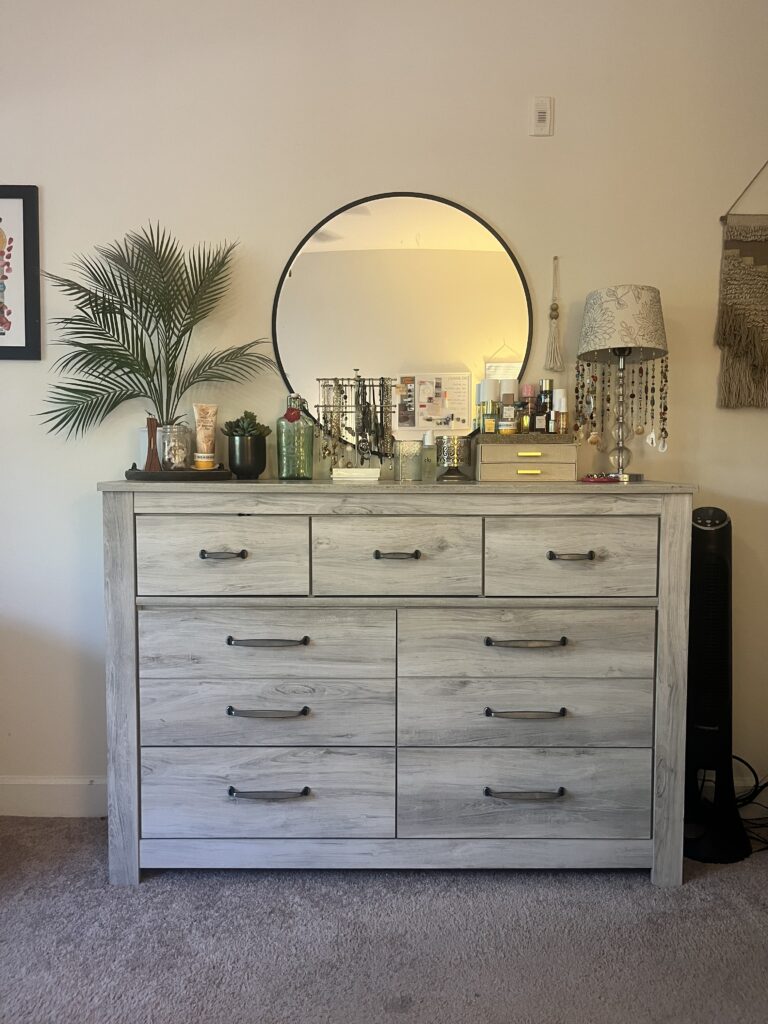 Ashley Furniture 7 Drawer Dresser