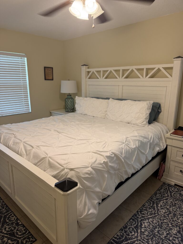 5 pc California King bedroom set