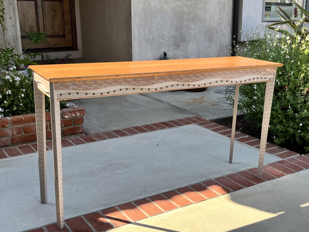 Sideboard table