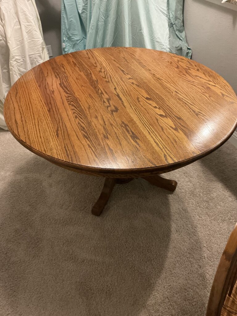 Oak Pedistal Table and 4 Chairs