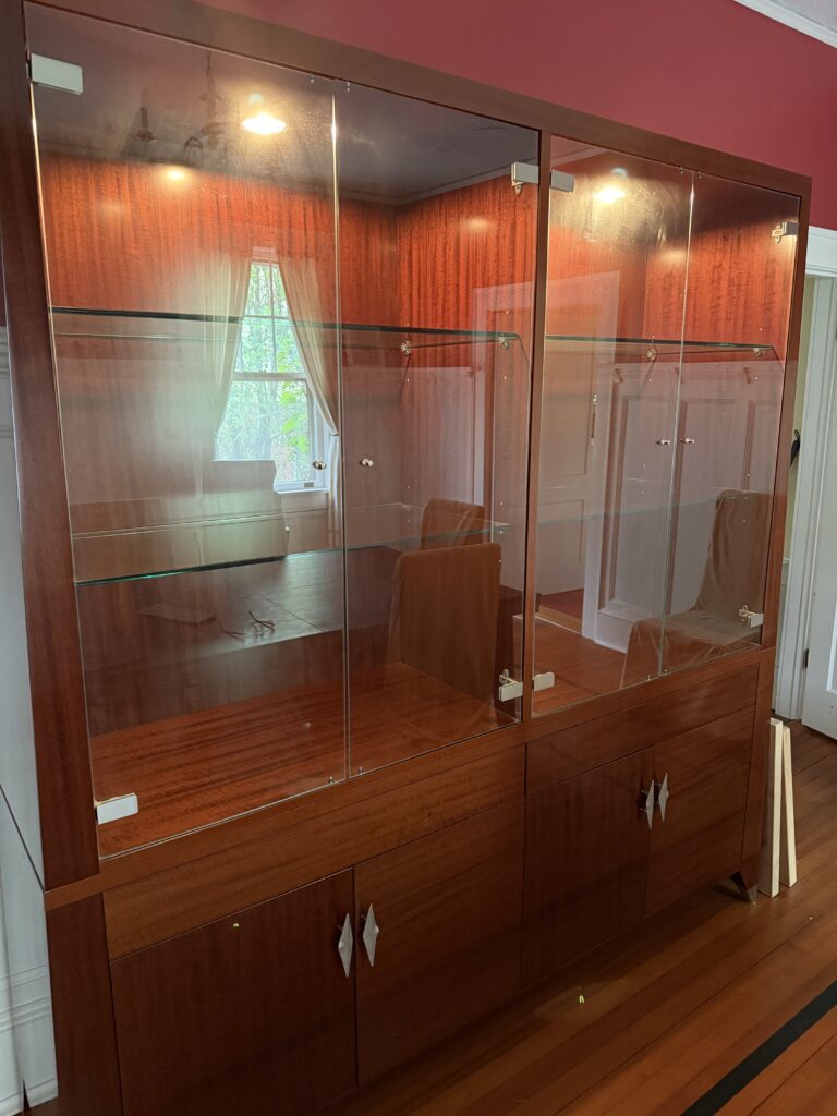 Giorgio contemporary dining room set