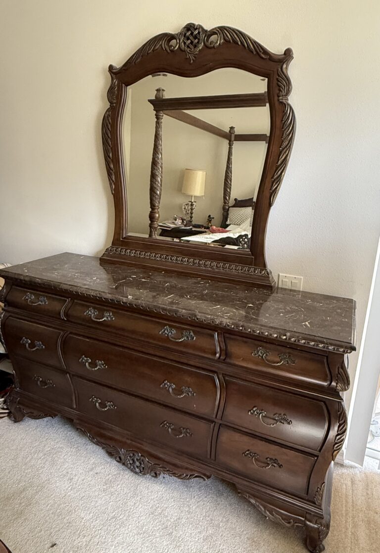 Bedroom set